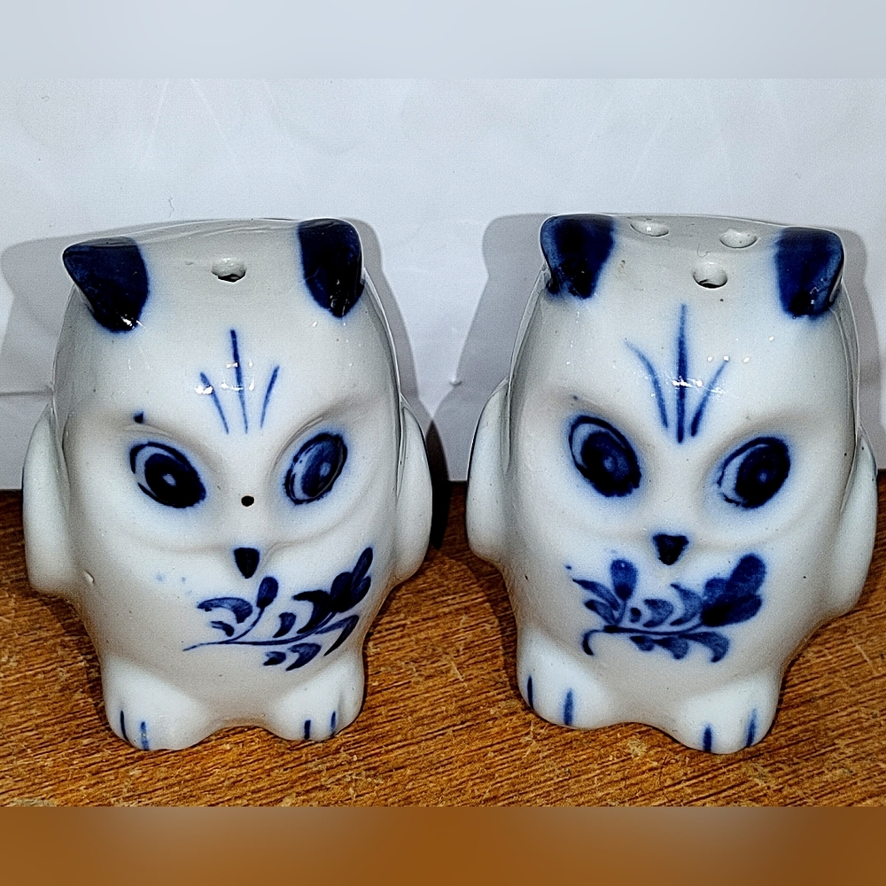 Vintage Owl Salt Pepper Shakers